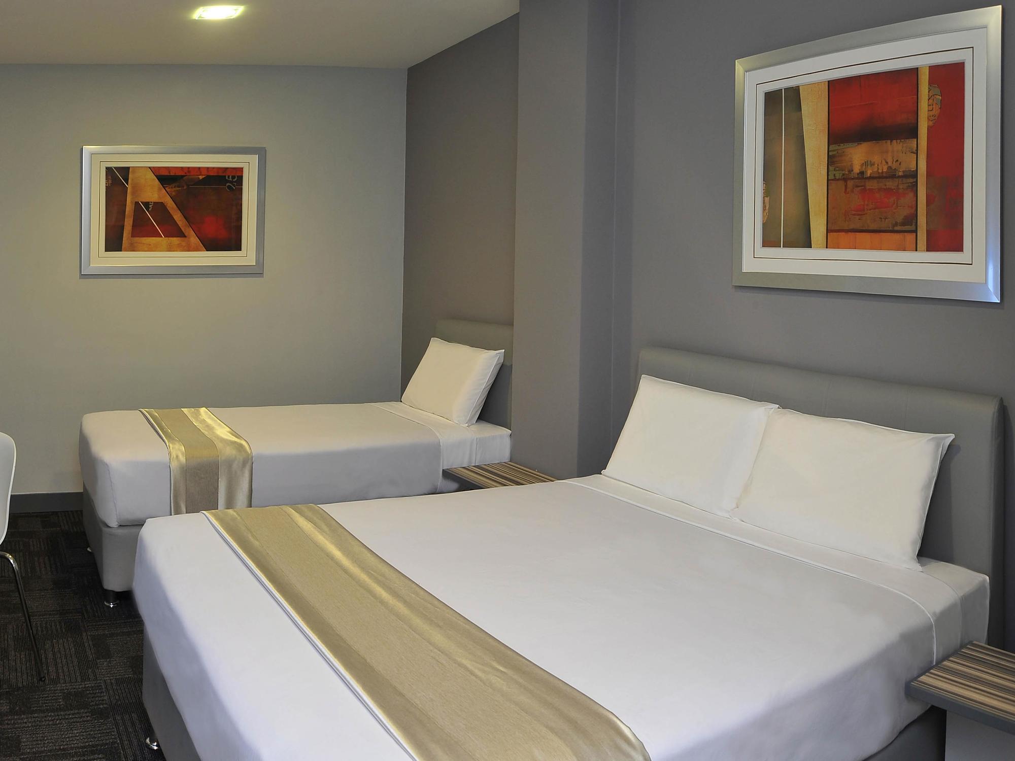Swing & Pillows - Kl Sg Besi Formerly Known As U Pac Hotel Kuala Lumpur Bagian luar foto